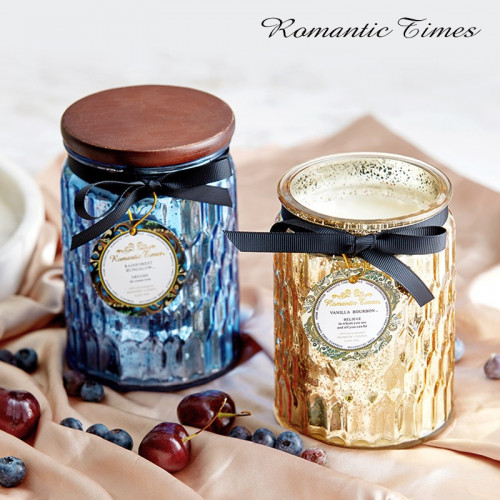 شمع معطر بنكهة الفانيلا