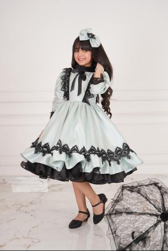 فستان ذوق فرنسي  + اكسسوار شعر