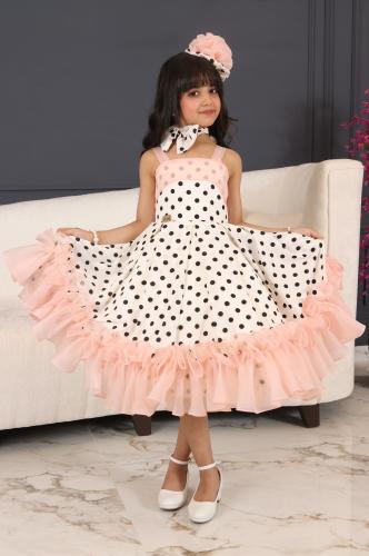 فستان هبه المنقط  + اكسسوار شعر