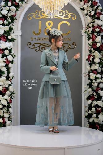 فستان  تيفاني + شنطه+ جاكيت+اكسسوار شعر