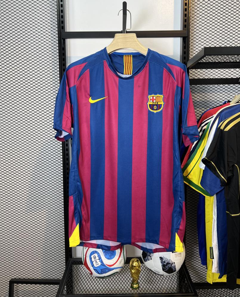 برشلونة كلاسيك 2005 نسخة ميسي