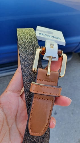 حزام مايكل كورس