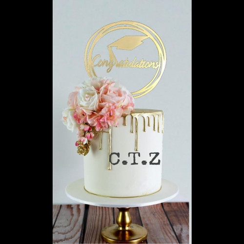 توبر اكرليك 18*25 سم تخرج