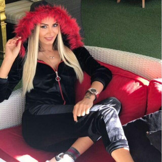 بيجاما مخمل قبة فرو - نفذت الكمية