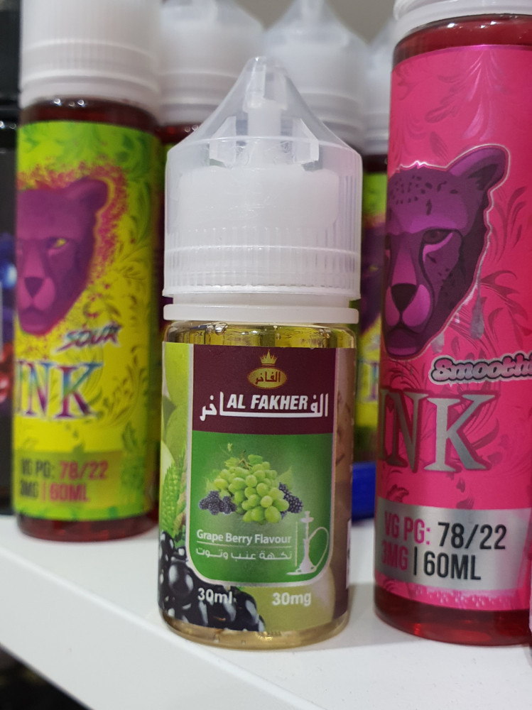 نكهة عنب توت من الفاخر saltnic لأجهزة السحبة