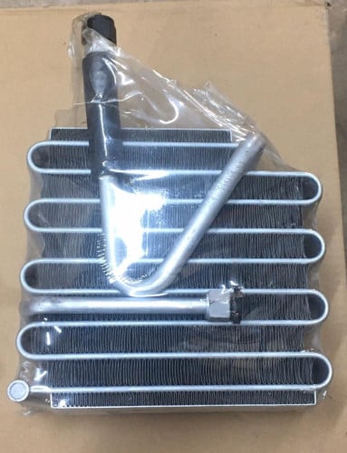 EVAPORATOR  COIL  TOYOTA  COROLLA 93 NO 10914T  ثلاجة كورولا