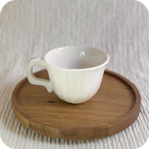 كوب أناقة محفوره