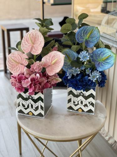 بوكس ورد بعبارة its boy , girl