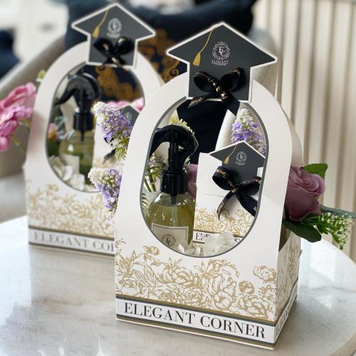 هدية تخرج ( معطر جو + بوكس شوكولاته )