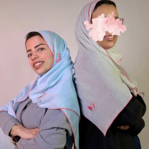طرحه بوال سماوي فاتح بتطريز الفلامنجو المنثور