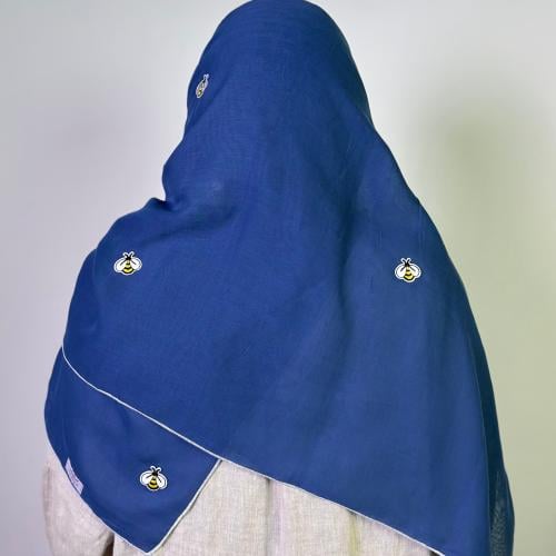 طرحه بوال كُحلي بتطريز النحل المنثور