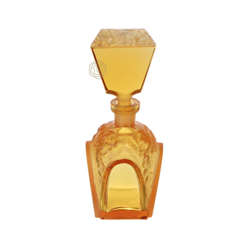 عبوة فاخرة من كريستال بوهيمي تصميم مقوس بلون العنبر | صناعة يدوية من التشيك | حجم وسط 250 مل