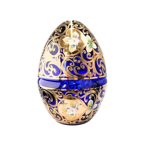 فازة " بيضة فابرجيه " باللون الأزرق