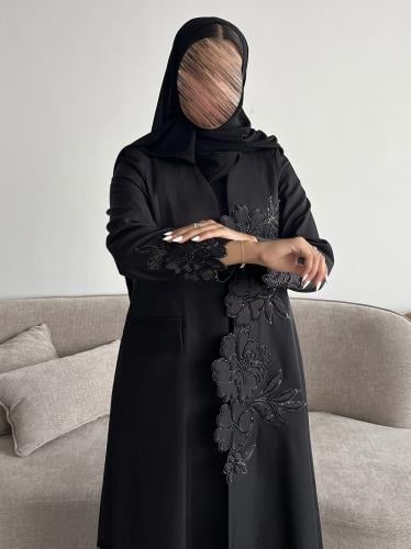 عباية كتان فاخرة عملية بلمسة ناعمة