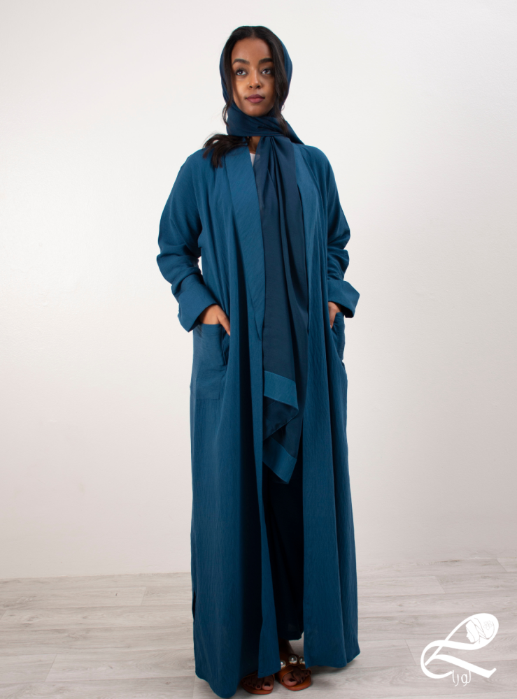 عباية لورا مع بنطلون