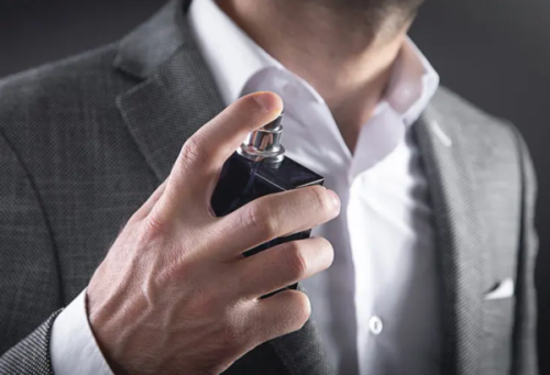 Your Guide to Choosing the Perfect Perfume – Tips from Perfumers