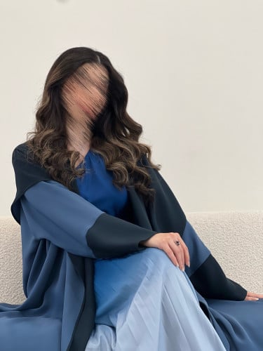 عباءة الياقه المنسدلة