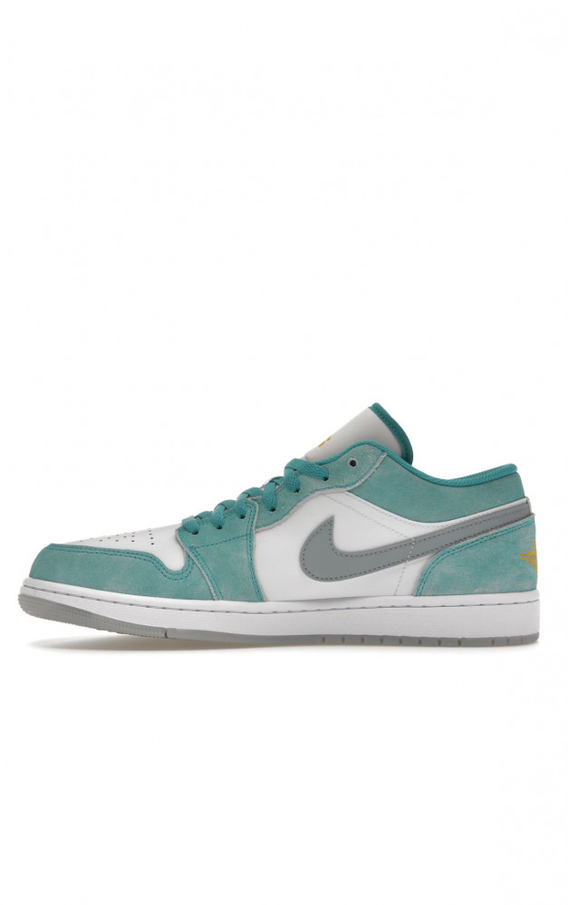 Jordan 1 Low SE New Emerald - Sovereign Store