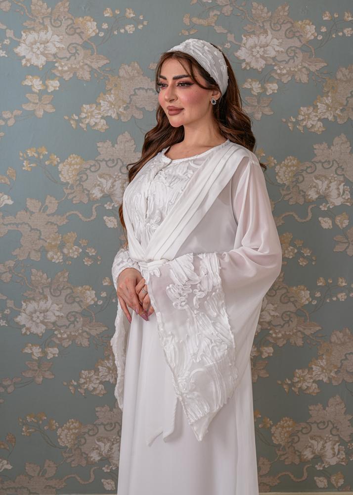 Soft Bloom Robe