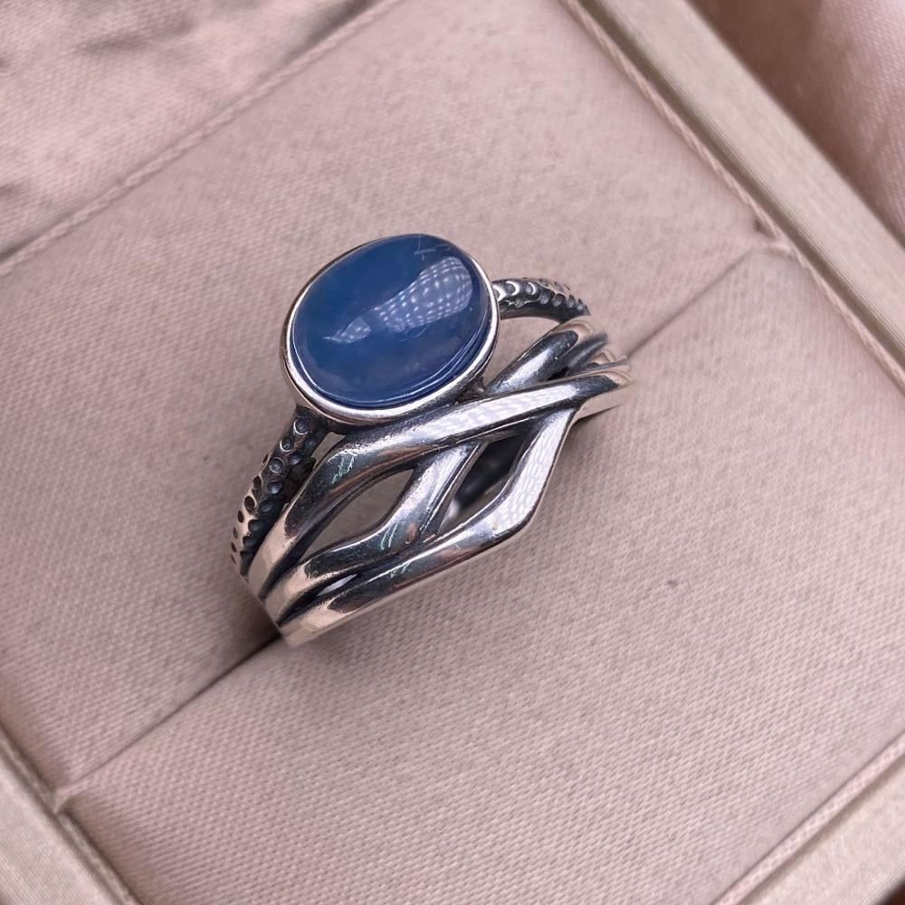 خاتم أكوامارين S925: أناقة عصرية تناسب الجميع