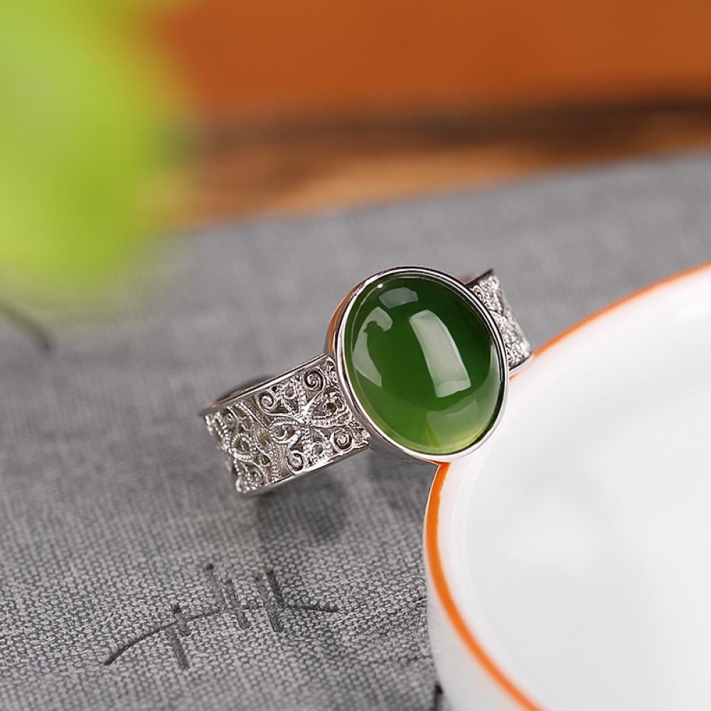 خاتم لومِن اليشم - فخامة تليق بكِ