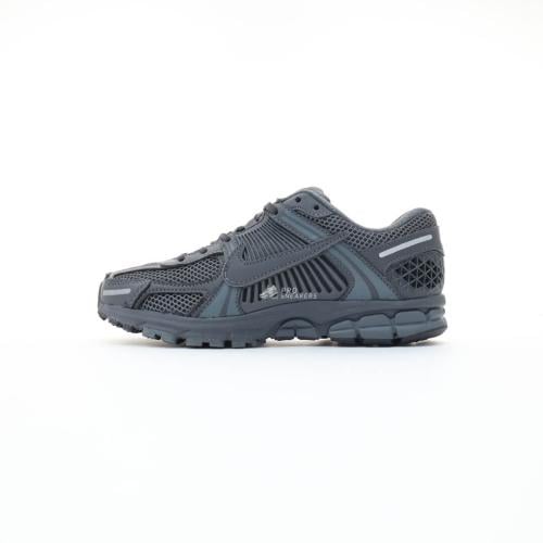 Nike Zoom Vomero 5 Black Vast Grey sneakers