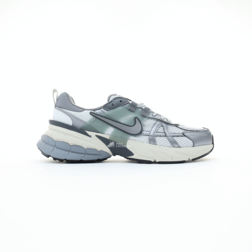 Nike V2K RUN Summit White Dark Obsidian