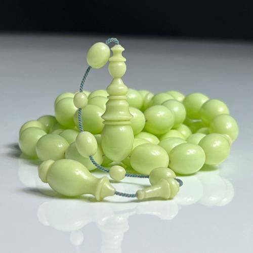 مسباح دومنه فستقي