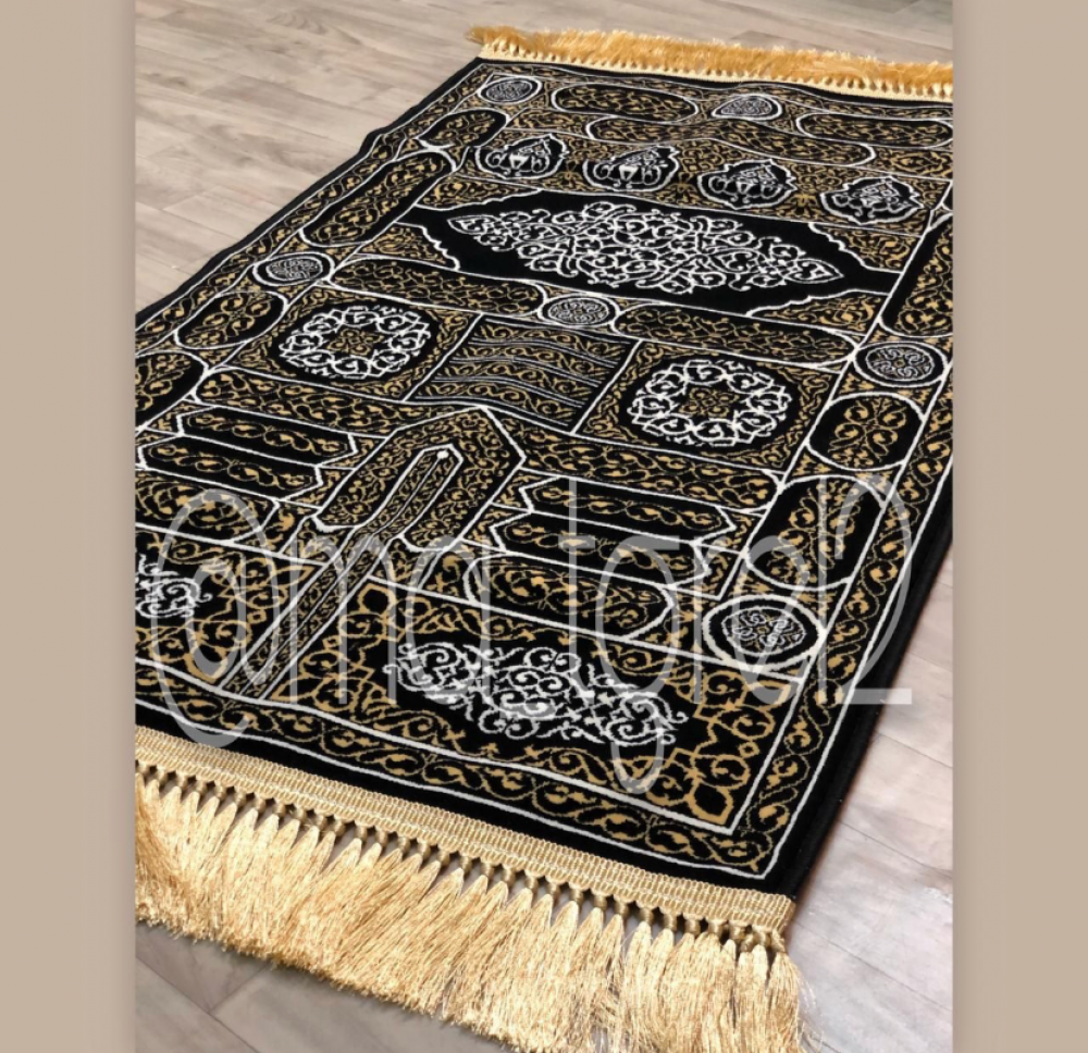 سجادة رجالي بتصميم عصري