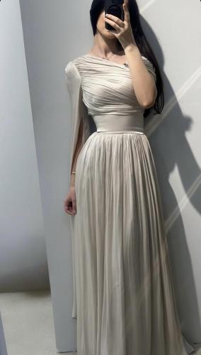 فستان سهرة ناعم