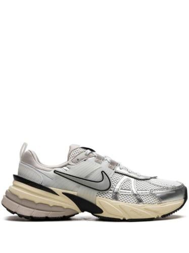 Nike v2k