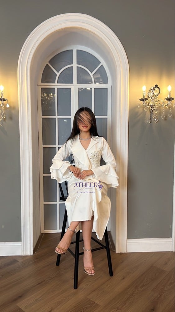 فستان ابيض طويل بكم | فستان فوز