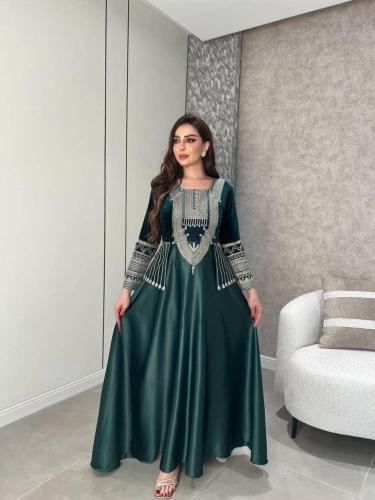 جلابية نسائية عسيرية لون أخضر