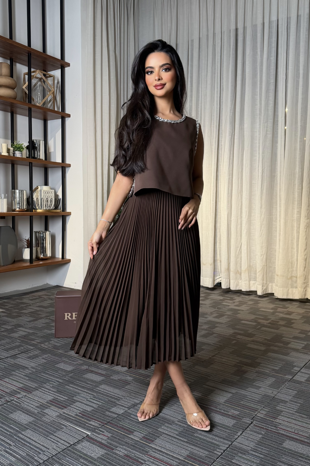 Two-piece midi dress: Modern elegance with luxurious details from Rivan -