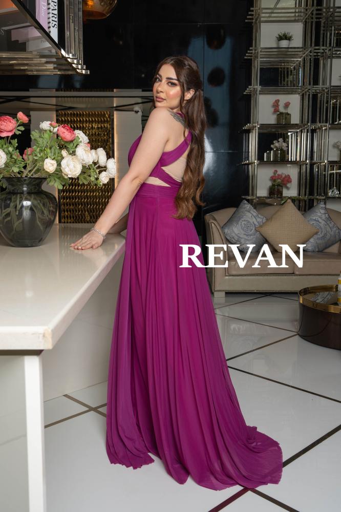 فستان بطابع الاميرة لون توتي