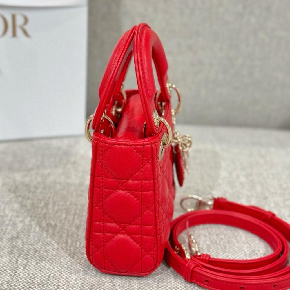 Lady dior micro bag