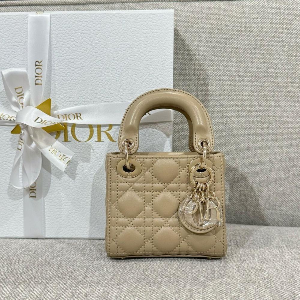 Lady dior micro bag