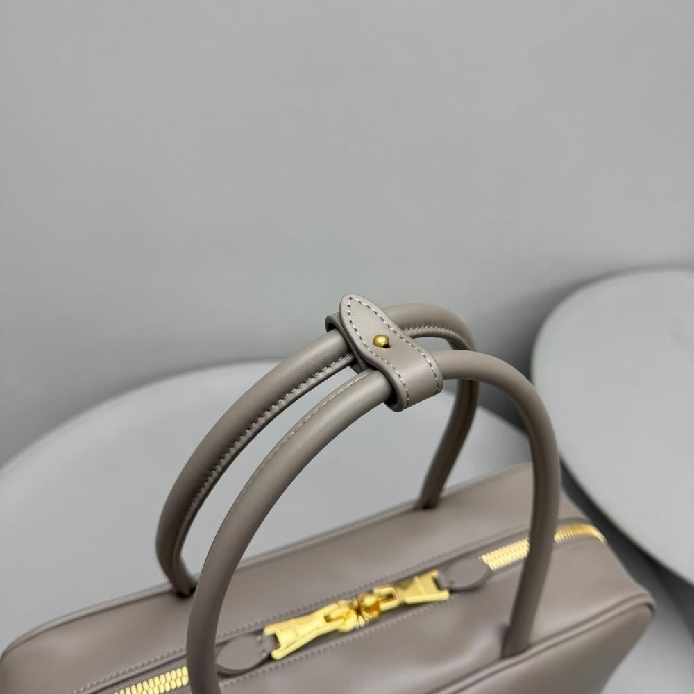 Miu Miu Beau bag