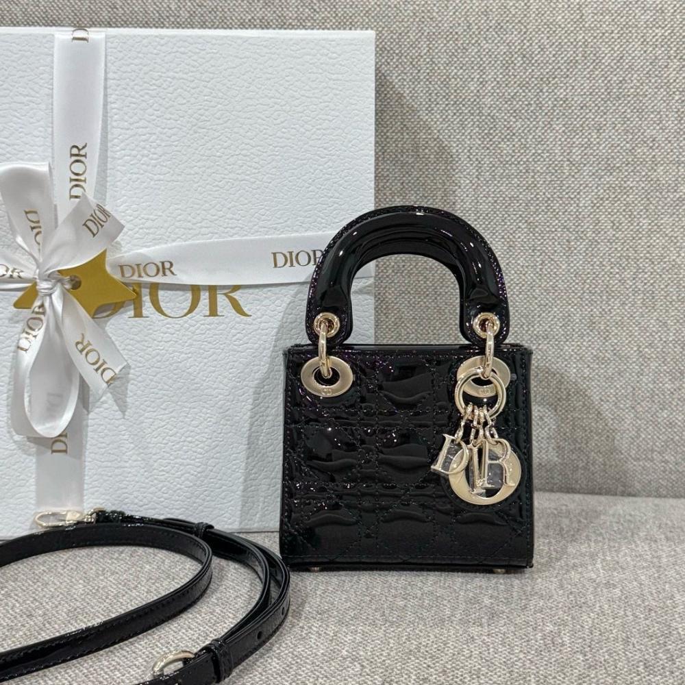 Lady dior micro bag