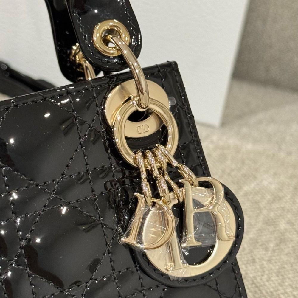 Lady dior micro bag