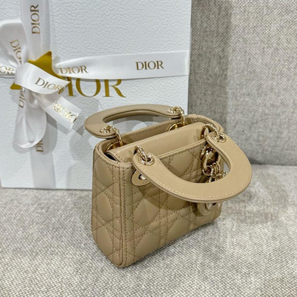 Lady dior micro bag