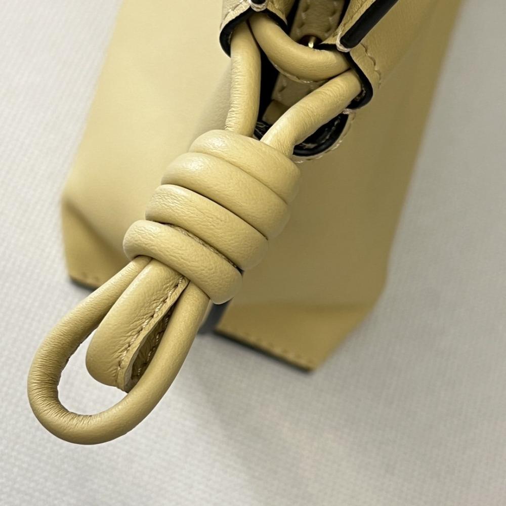 Loewe Flamenco Small