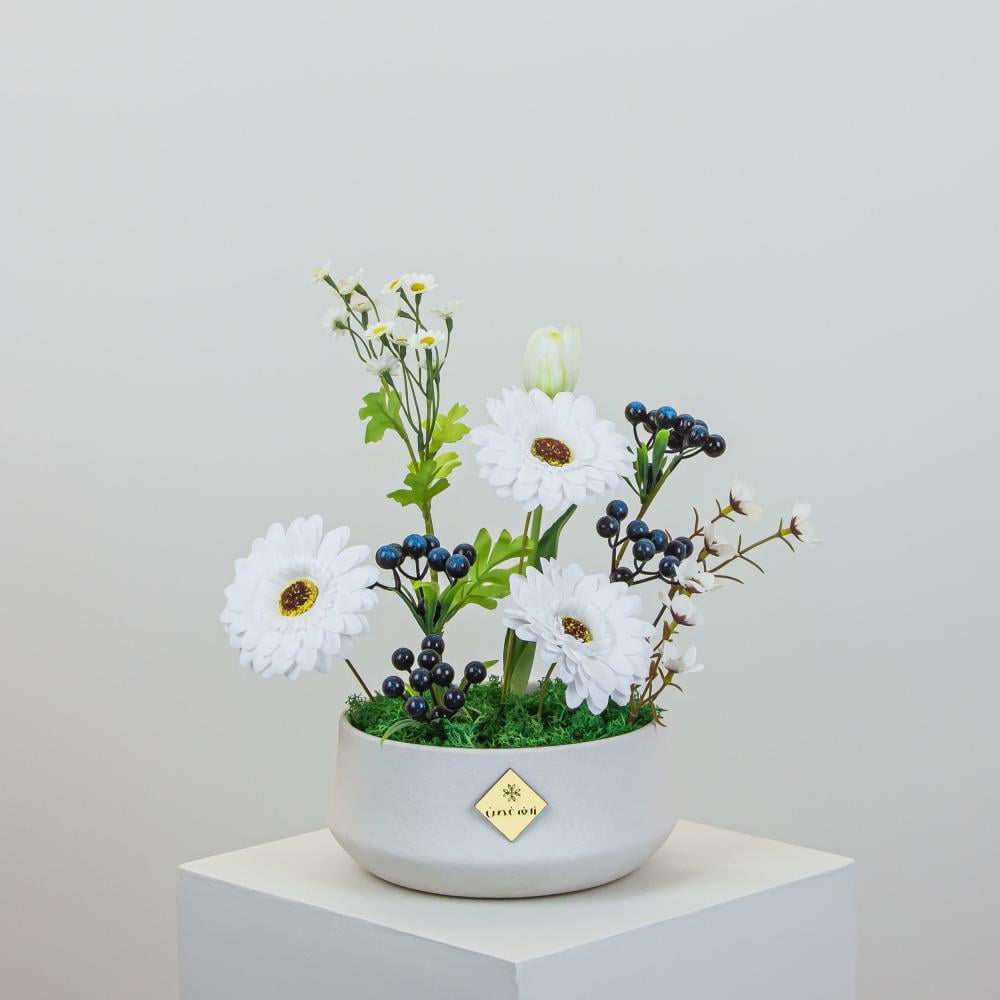 فازة زهور المودة هدية زهور صناعية رائعة للمناسبات الخاصة