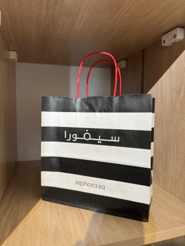 كيس سيفورا اصلي الوسط