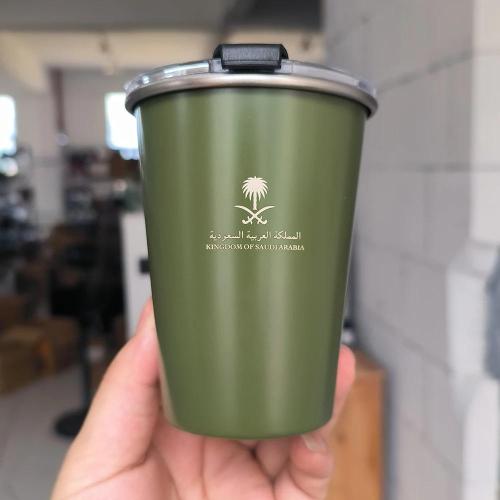 كوب شاي من الستانلس ستيل بغطاء