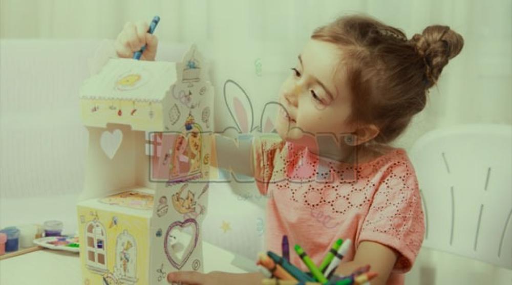 تنمية الابداع عند الاطفال: دليل الأمهات لتغذية العقل والموهبة عبر اللع