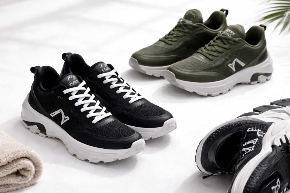 كيف تختار حذاء مريح للوقوف الطويل بدون تعب