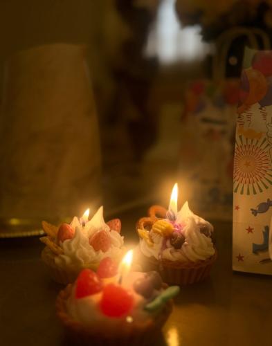Tart candle