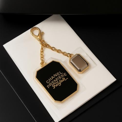 تعليقة شانيل CHANEL CHARM