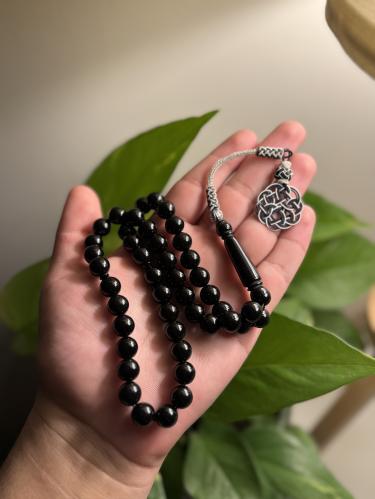 مسباح بكلايت اسود مع طرابزونة